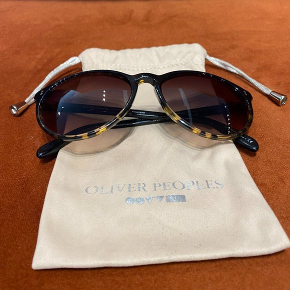 Oliver Peoples Polarized Sunglasses - Picture 13 of 14